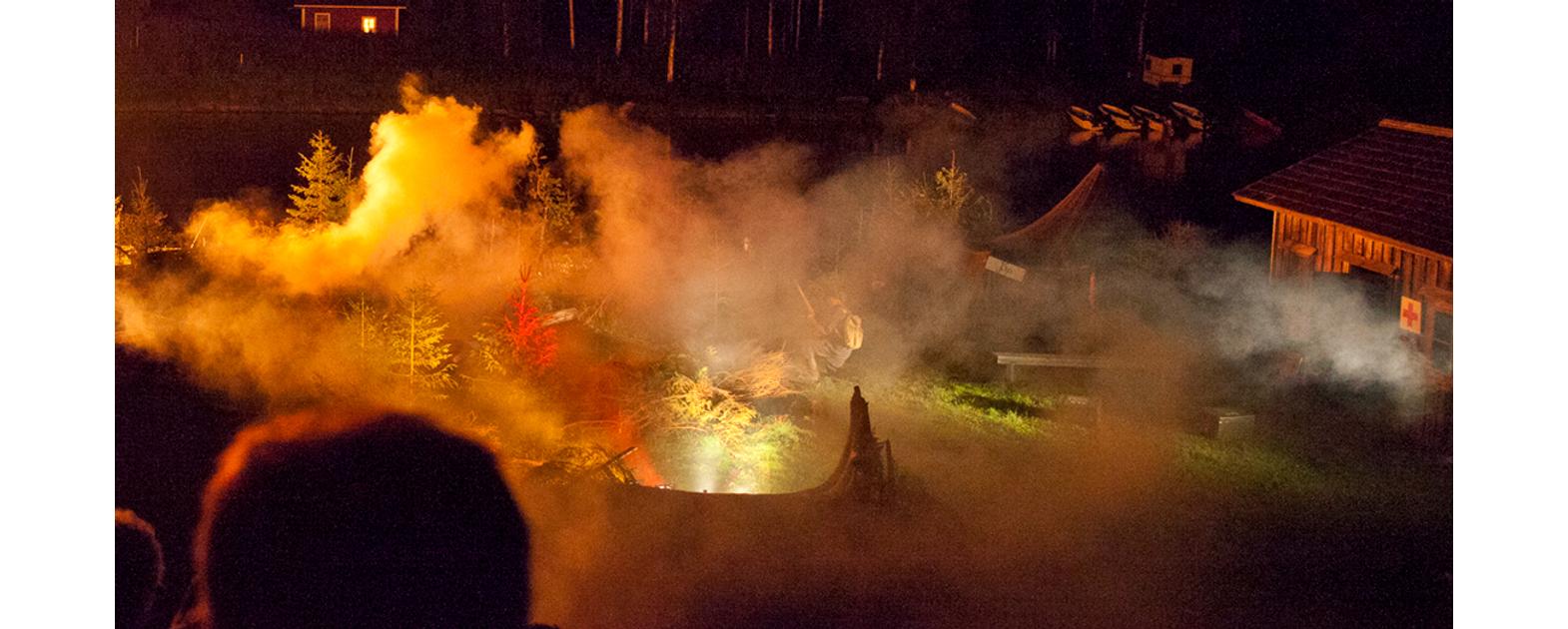 Valaistuissa y&ouml;n&auml;yt&ouml;ksiss&auml; on tunnelmaa.