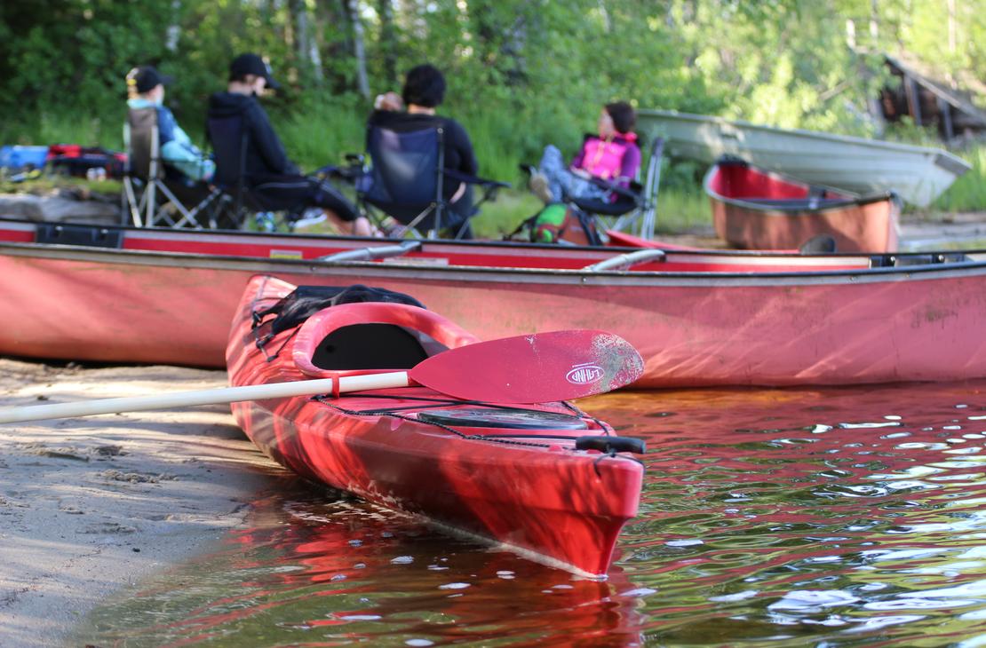 Melojat ev&auml;stauolla.
