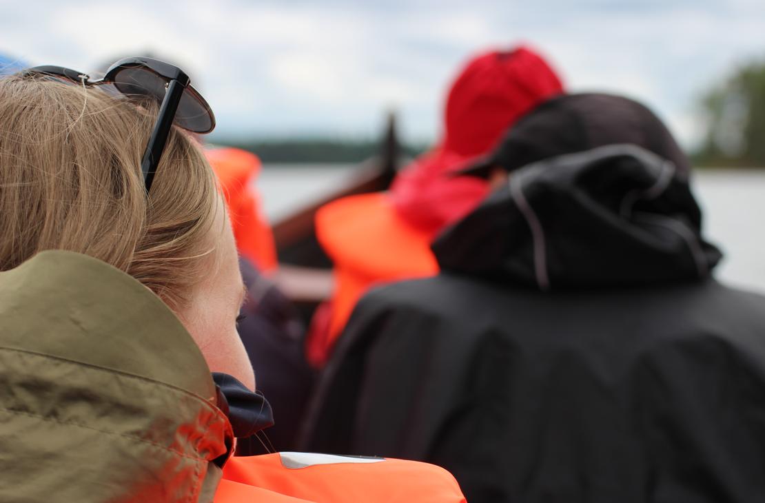 Jokiveneretkel&auml;isi&auml; veneess&auml;