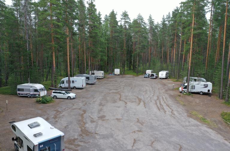 Petkeljärvi kansallispuisto, sähkölliset caravan-paikat