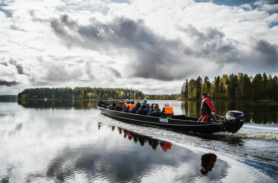 Jokiveneretki Koitajoella.