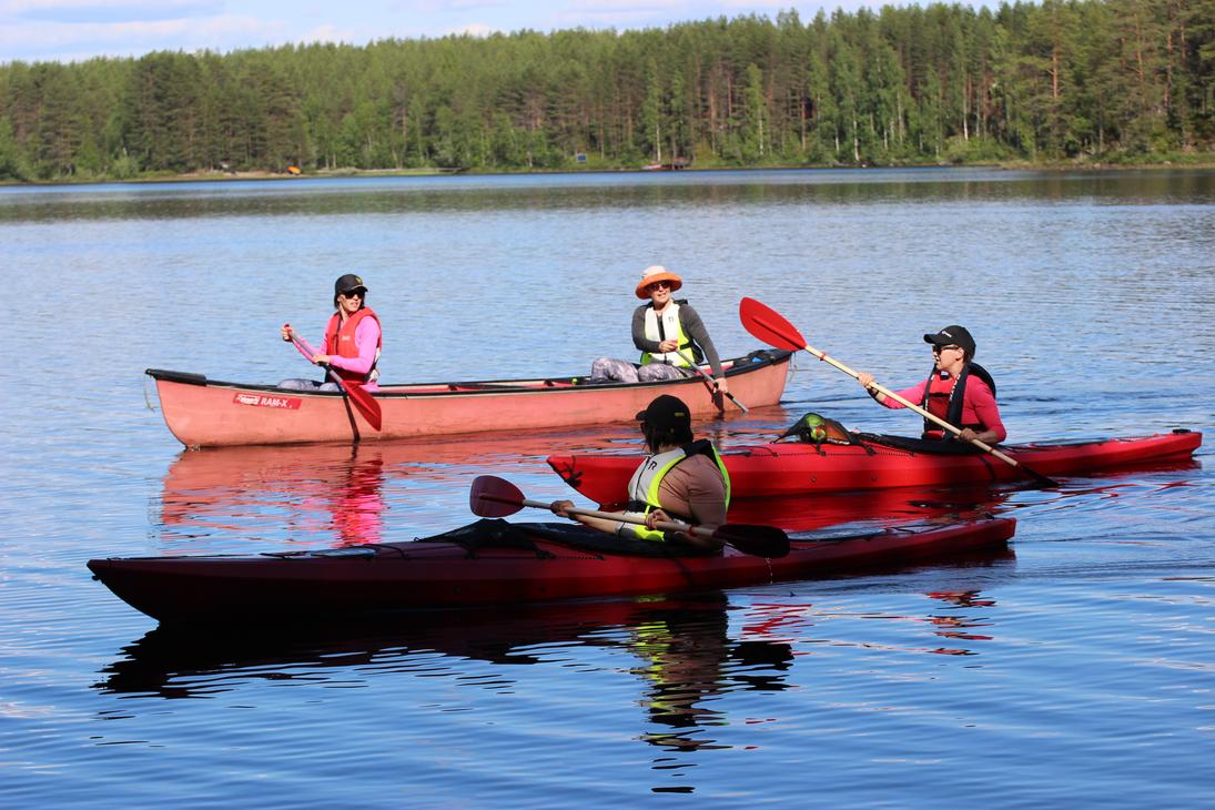 Canoeing excursionists