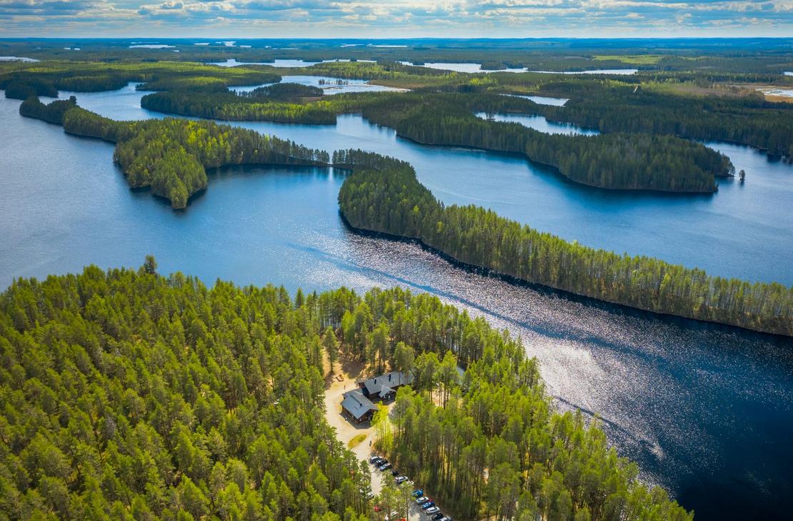 Petkelj&auml;rven kansallispuisto, retkeilykeskus