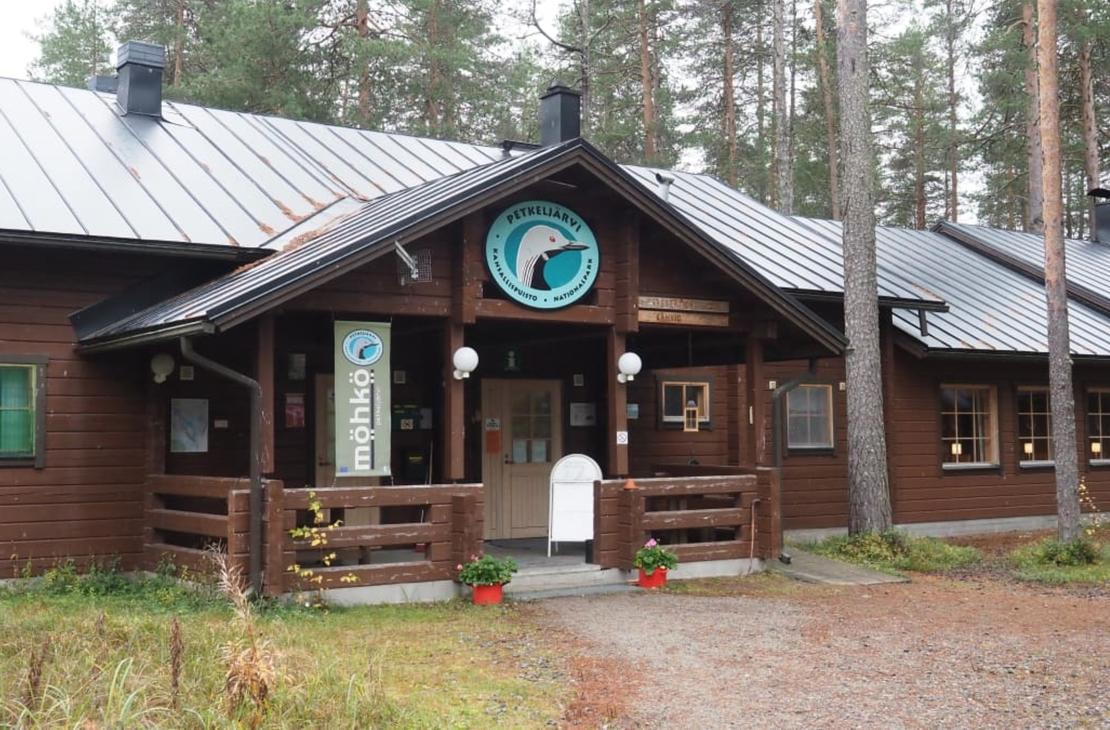 Petkeljärven kansallispuiston retkeilykeskus, Petkeljärvi Center