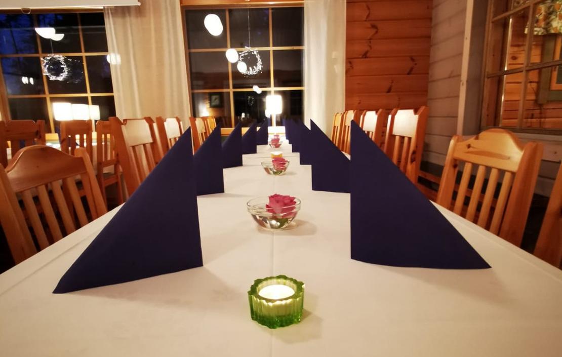 Kattaus Petkeljärvi Centerissä